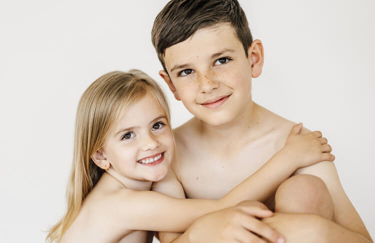 Auckland Child Photographer Sibling Photography Testimonial Milk Photography